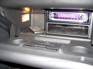 gloveb1.jpg - The head unit was installed in the glove box in in the same way v3 was as Vauxhall had provided two din slots here