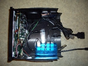 doubledinscreenbuild29.jpg - At last I could fit every thing in. Here you can see ( in no particular order ), two hubs, Silabs FM Radio, the RF remote receiver, my USB GPS with external connection. The pads on the side where packing which came with the Connects2 kit how ever I used them to hold the screen in as there was no real way to fit the WRX kit to the dash