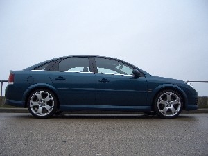 Follow the Vauxhall Vectra Carputer / CarPC Project through the highs and lows. Ideal for those looking at a simular MP3 GPS multimedia system for their car - Carputer project computer in-car Car-Puter car-pc car pc multimedia system mp3 dvd vcd svcd video games sound xenarc 700ts 7 inch touchscreen mini itx case winamp talisman invertor inverter usb ups welcome wireless LAN network VIA eden C3