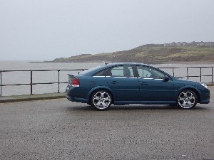 Follow the Vauxhall Vectra Carputer / CarPC Project through the highs and lows. Ideal for those looking at a simular MP3 GPS multimedia system for their car - Carputer project computer in-car Car-Puter car-pc car pc multimedia system mp3 dvd vcd svcd video games sound xenarc 700ts 7 inch touchscreen mini itx case winamp talisman invertor inverter usb ups welcome wireless LAN network VIA eden C3